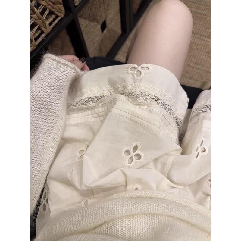 Hollow Lace Stitching Wide-leg Shorts Women's Summer 2025 New Gentle Age-reducing High Waist Slimming All-match Casual Pants