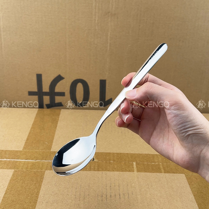 316 Palillos de acero inoxidable, cucharas, juego de vajilla, caja de almacenamiento al aire libre portátil para un estudiante para una persona