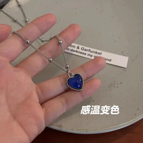 Thermochromic Love Bean Pendant Necklace Feminine Niche Creative Design Titanium Steel Colorless Clavicle Chain