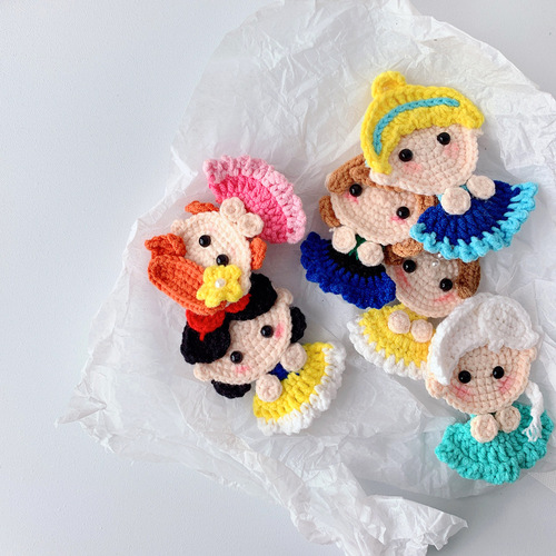 Hand-knitted little girl wool hairpin fugitive princess children's hair accessories bangs clip autumn and winter sweet hairpin wholesale