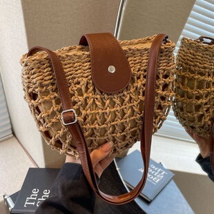 �ļ��͹Ųݾ�����Ů��߅�ȼ�ɳ����б��μ��Ҹ���R��������СLC