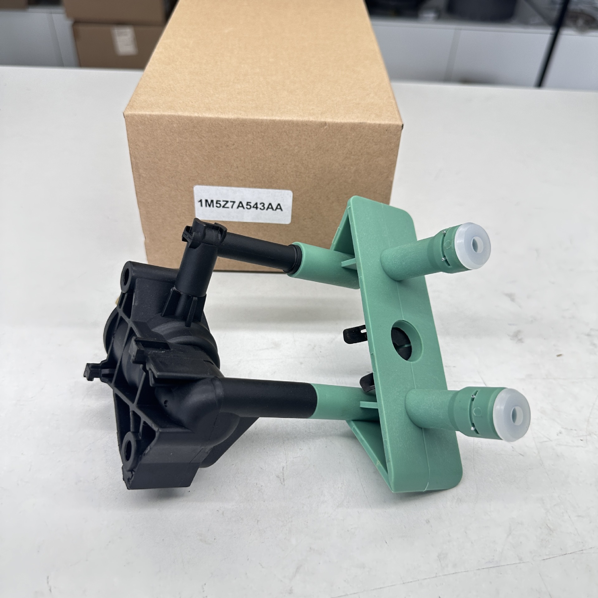 1M51-7A543-Ad 1M517A543Ad Is Suitable for Ford Focus Clutch Master Cylinder Parts