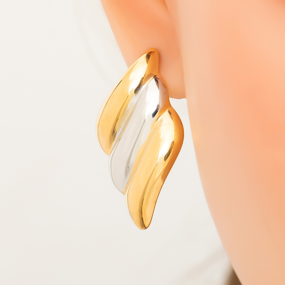9g Weight 0.03µm-0.05µm Gold Plating Thickness PVD Coated Gold Plating Process 304 Stainless Steel Ear Needle Material Real Gold Plated Plating Material Ear Studs Classification 18K Gold Plating Color 1 Pair Quantity Casual, Daily Occasion 304 Stainless Steel Material C Shape, Geometric Pattern All Seasons Season Women's Gender Vintage Style, Classic Style Style Waterproof Non Tarnish, Irregular, Mixed Metal, Plating Craft PVD Coated Real Gold Plated 18K Gold C Shape Geometric 304 Stainless Steel Vintage Style Classic Style Waterproof Non Tarnish Ear Studs 19