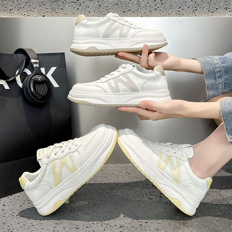 High-end Women's White Sneakers, New Autumn 2026 Trendy Internet Celebrity Versatile Thick-soled Platform Popular_vogvips.com