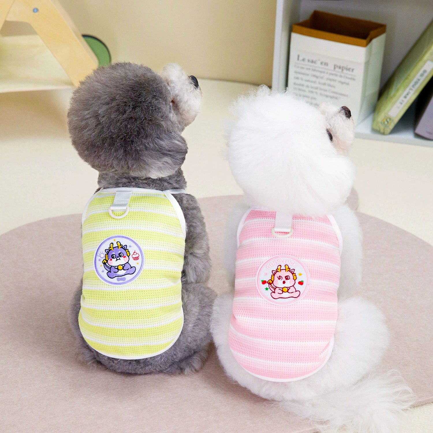 Одежда для домашних собак Одежда для домашних животных весна и лето медведь Тедди жилет для домашних животных камзол 24 маленький дракон вышитый логотип камзол