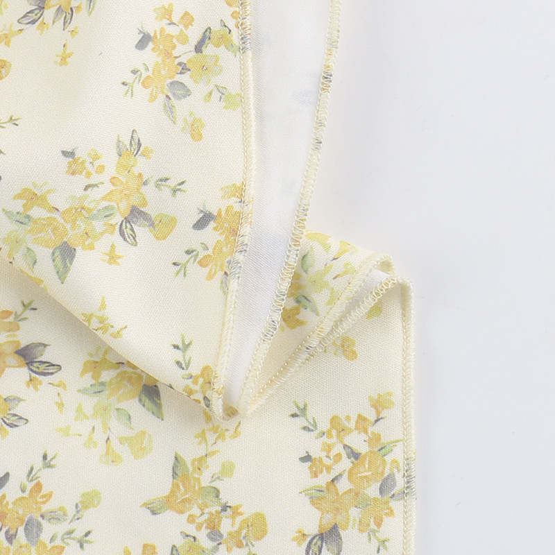 280g Weight Above Knee Dress Length Type Short Sleeve Sleeve Length Floral Dress Dresses Type Spandex, Polyester Fabric Type High Waist Waist Line Casual, Daily Occasion V Neck Neckline Regular Fit Fit Type Ditsy Floral Pattern Summer Season Women's Gender Elegant, Streetwear Style L, M, S Size Wholesale Women's Elegant Streetwear Ditsy Floral Casual Daily V Neck Short Sleeve Floral Dress 22