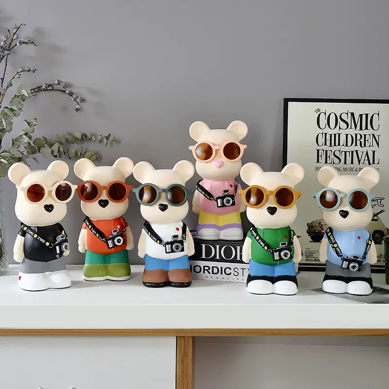 陶瓷旅行熊摆件大号客厅存钱罐储蓄罐北欧轻奢摆件墨镜熊卡通摆件