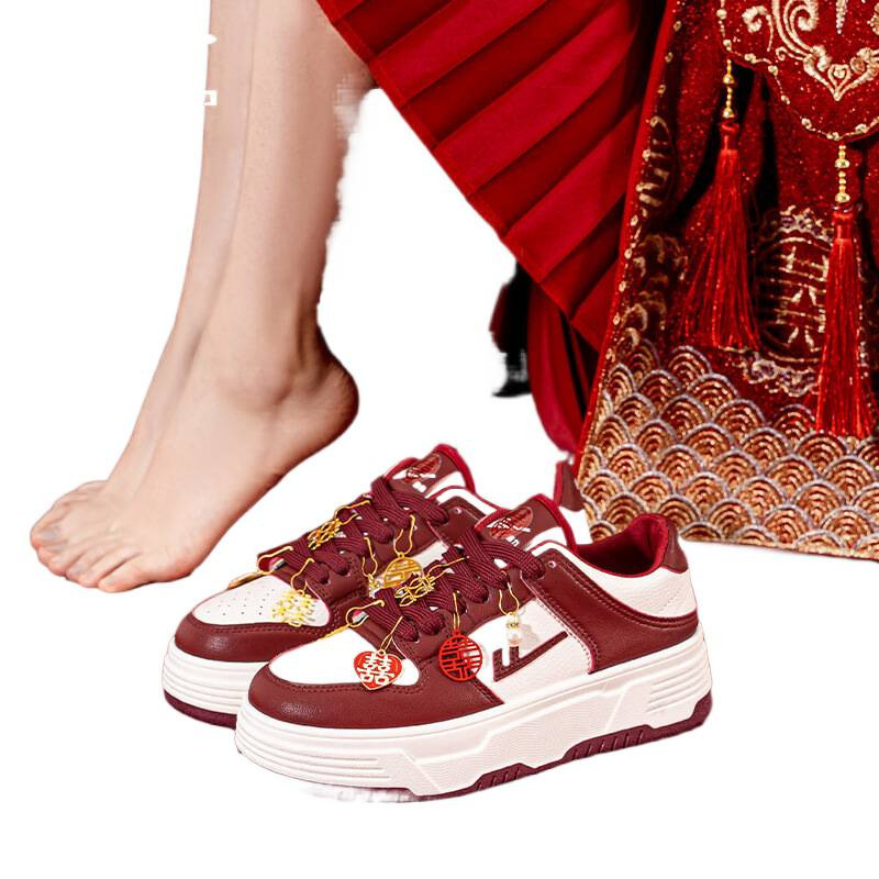 婚鞋女鞋夏季2025新款红色新娘鞋子结婚秀禾服中式板鞋包邮LD|undefined