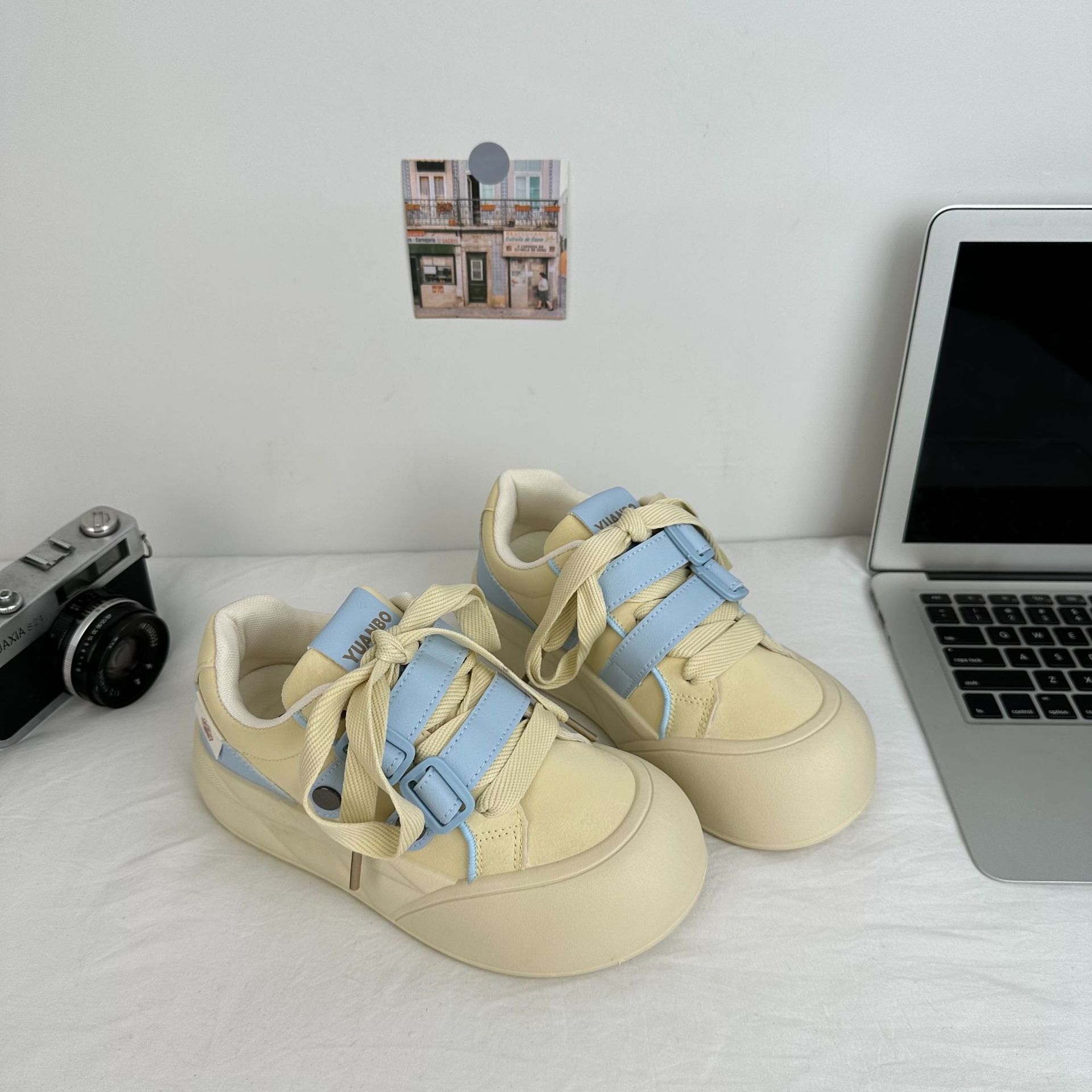 Yuanbo 2025 primavera zapatos de pan para estudiantes de nicho zapatos de plataforma de todo fósforo zapatos blancos casuales coreanos para mujer