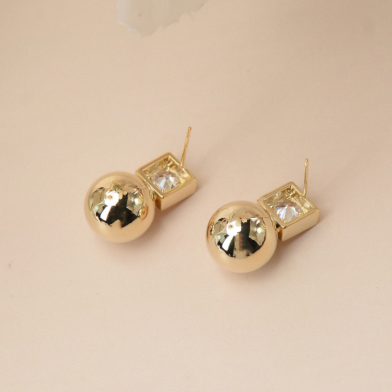 RH506_B model_ ear needle real gold copper r