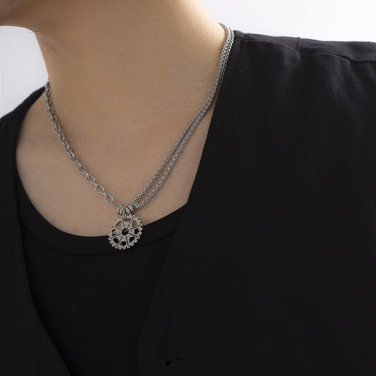 1 Piece Simple Style Gear Titanium Steel Irregular Unisex Pendant Necklace