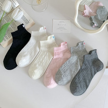 ����������Ů�����ļ����������ϵ��Ů�������͸���ڰ�ɫ������