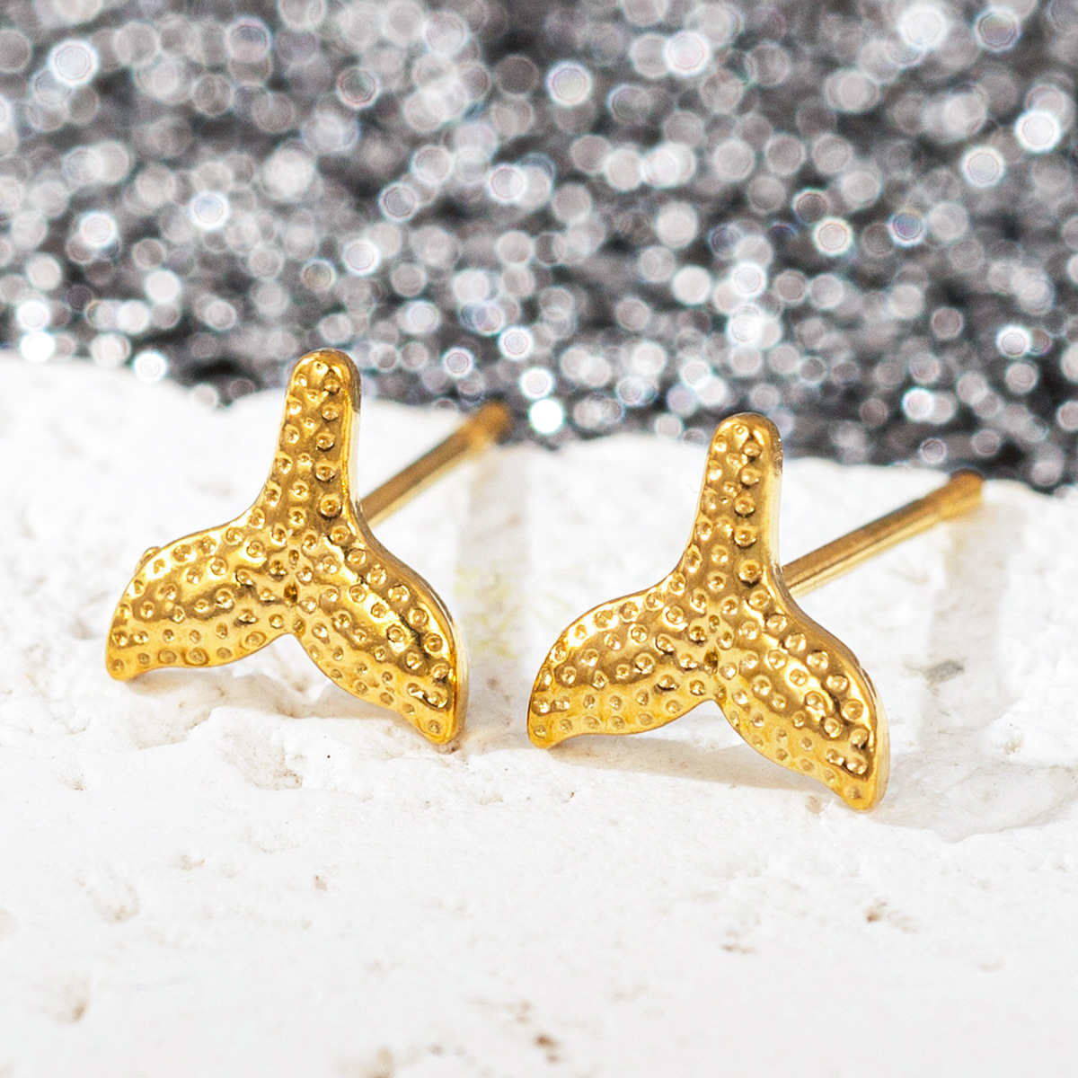 5g Weight 304 Stainless Steel Ear Needle Material 18K Gold Plated Plating Material Ear Studs Classification 1 Pair Quantity Daily Occasion Titanium Steel Material U Shape, Four Leaf Clover, Heart Shape Pattern All Seasons Season Women's Gender Elegant Style 1 Pair Elegant U Shape Four Leaf Clover Heart Shape Titanium Steel 18K Gold Plated Ear Studs 9