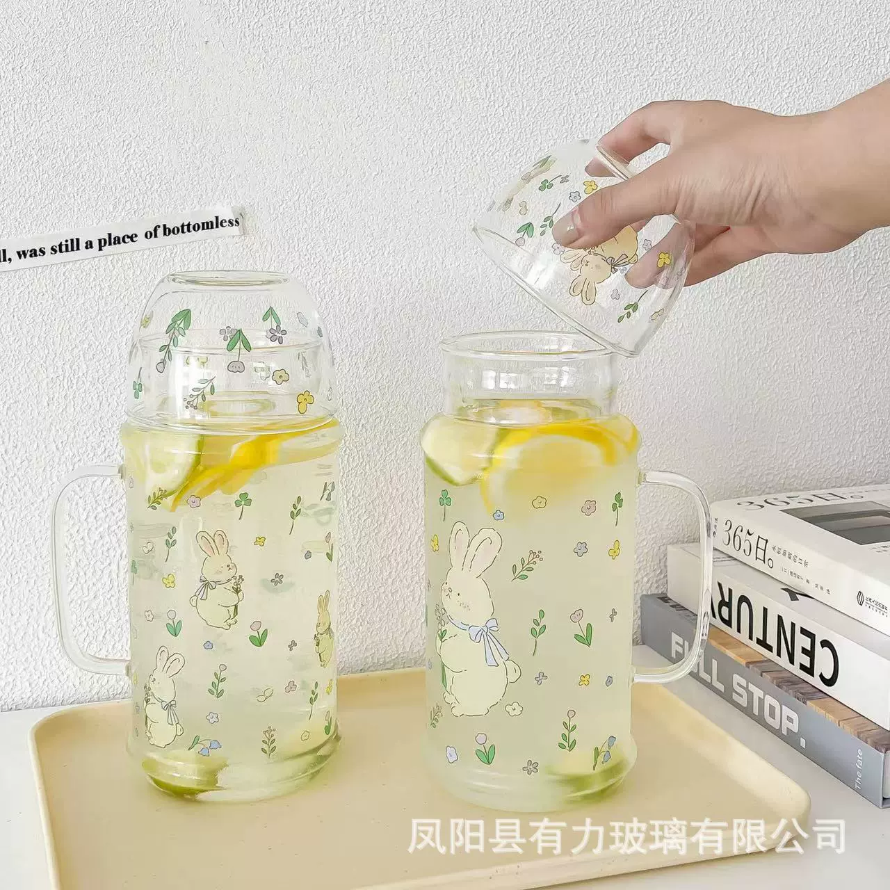 耐热高硼硅玻璃水壶耐高温防爆带盖晾水瓶大容量办公家用一壶一杯