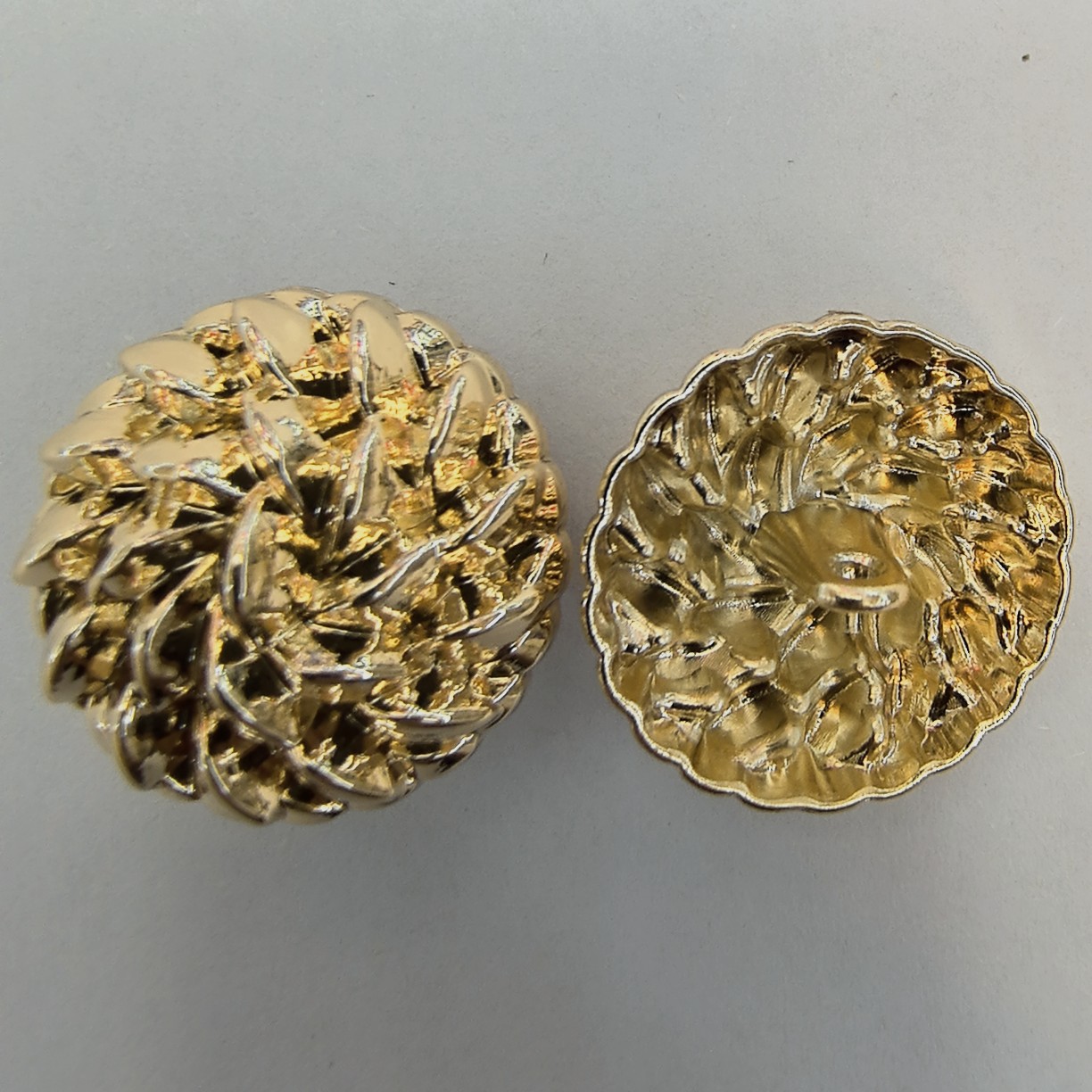 新款狮子头金属实心手缝扣西服百搭上衣针织钮扣巴尔曼狮子扣子