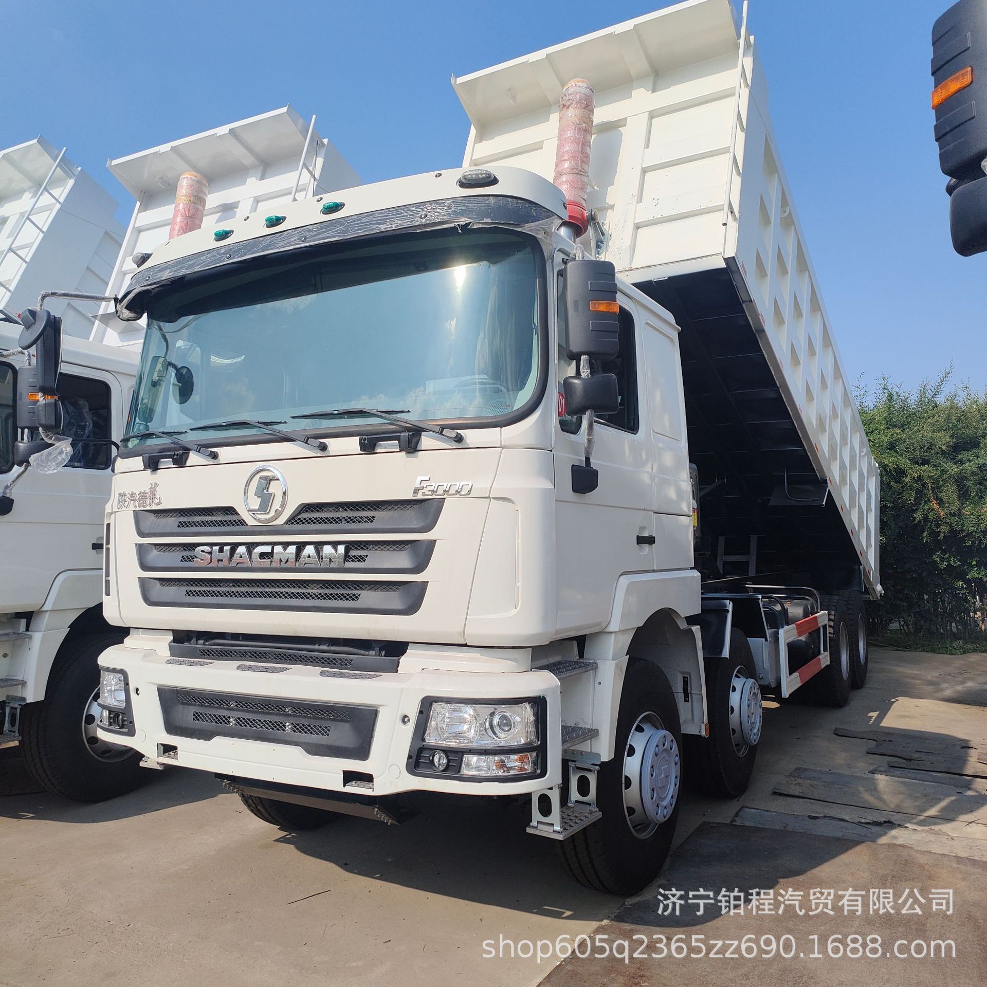 Exported to Africa and the Middle East, SHACMAN F3000 375 Weichai Engine Dump Truck for Construction and Soil Transport