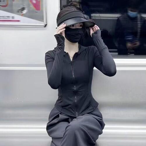 Hooded slim-fitting sunscreen clothes, women's summer ice silk coat, women's 2026 new yoga clothes, top, tight-fitting summer thin style