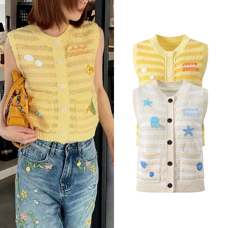 2026 Spring and Summer New Style Starfish Shell Fish Embroidery Round Neck Sleeveless Knitted Vest Fashionable Age-Reducing Versatile Top