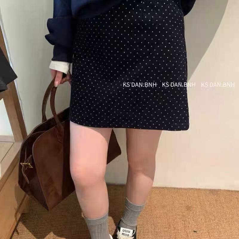 870秋冬叠穿首选 毛呢波点半身裙（有安全裤）