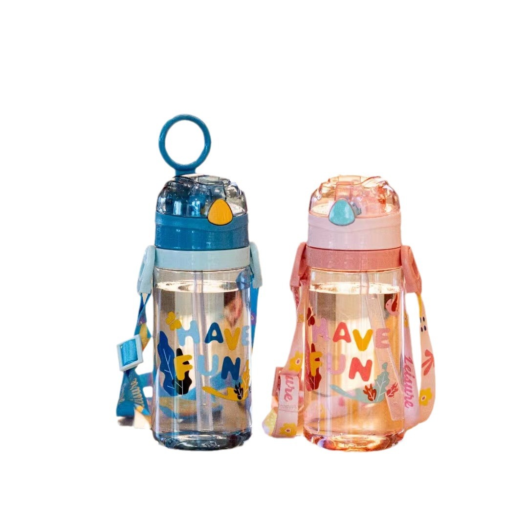 Fuente fábrica tianyi 0943 taza de paja de los niños diversión taza de agua estudiante carta de plástico taza correa doble taza de bebida