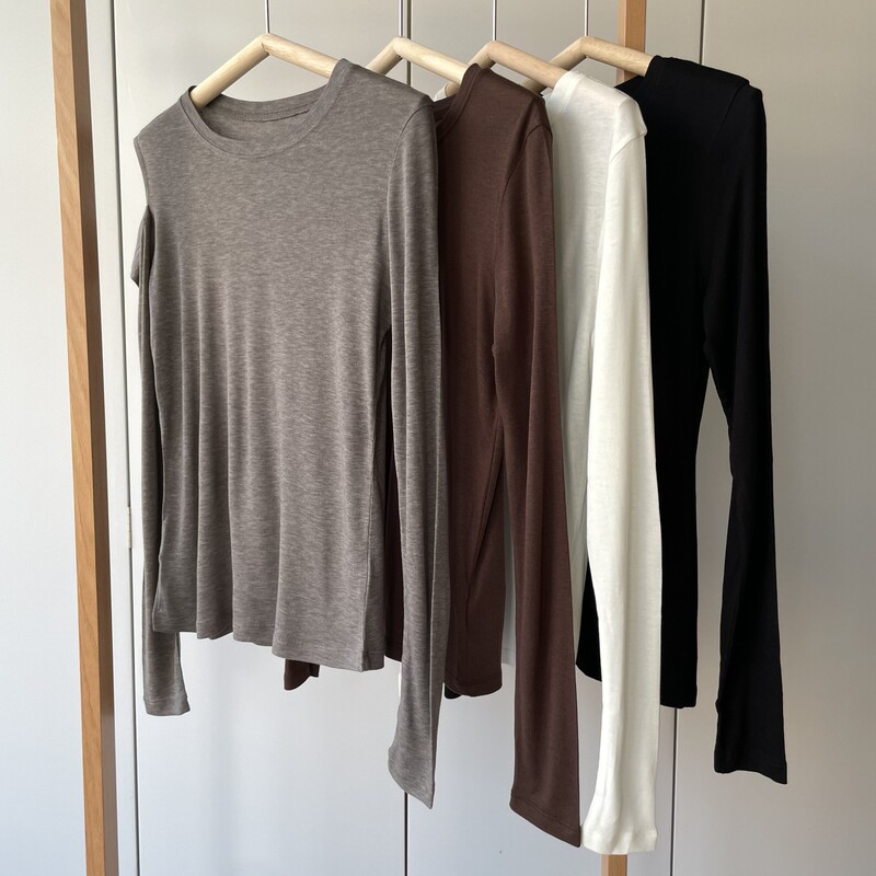 Mulberry Silk + Lyocell, Slightly Revealing Shoulders! Round Neck, Soft and Comfortable, Elegant and Slimming Pullover Long-Sleeve T-Shirt for Women in Autumn