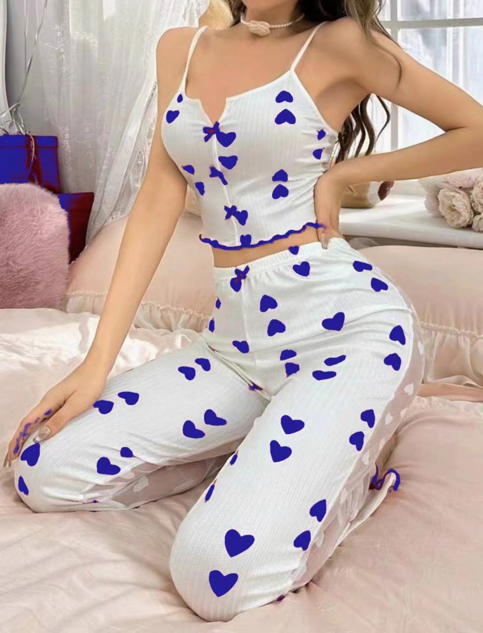 2024 nuevo estilo de impresión para el hogar, malla de costura de color en contraste, ropa para el hogar, traje de pijama de tirantes con aberturas 7001