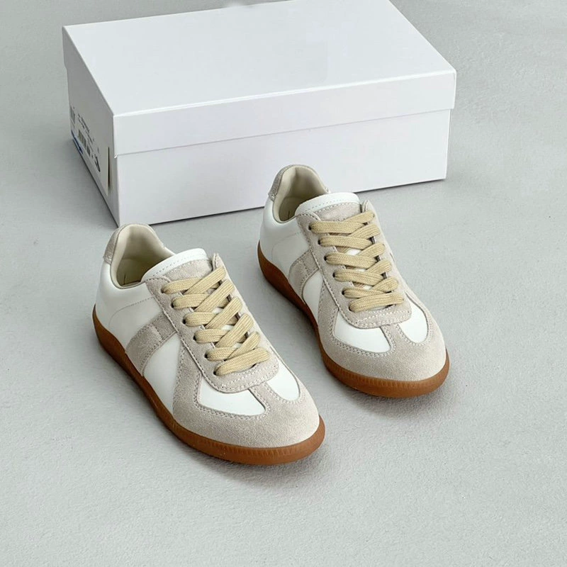 2025 новых весенне-осенних оптовых моделей женской обуви в ретро стиле из натуральной кожи с кружевной завязкой, без этикеток.