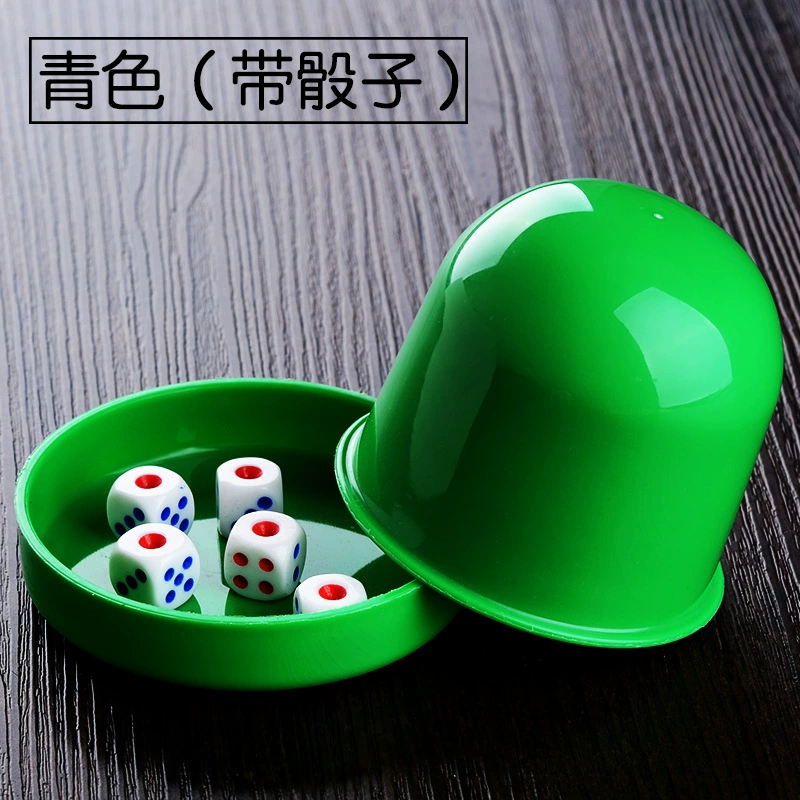 Color cup with 5 dice, zero purchase