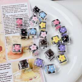 14mm镜面花朵手绘滴油方块散珠 串珠DIY手机链沽笔材料饰品配件