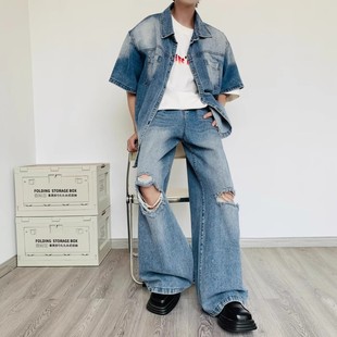 Retro shirt, jeans, American style