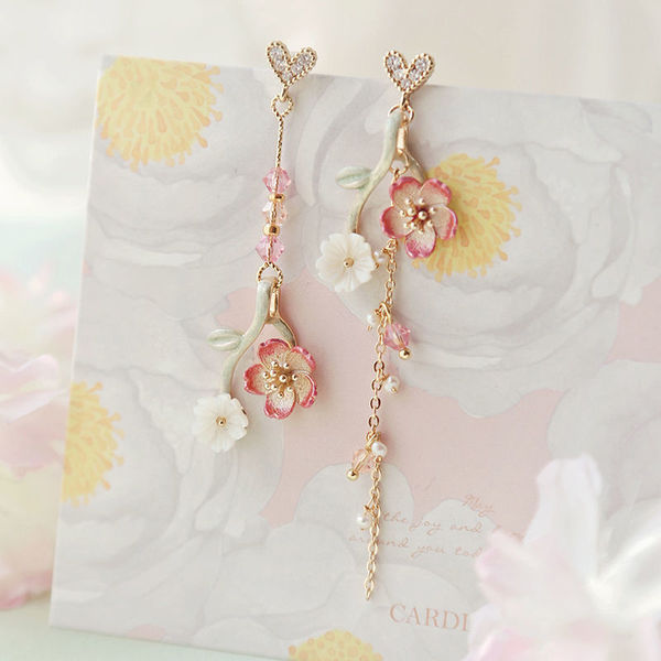 Brand Japanese asymmetrical cute earrings