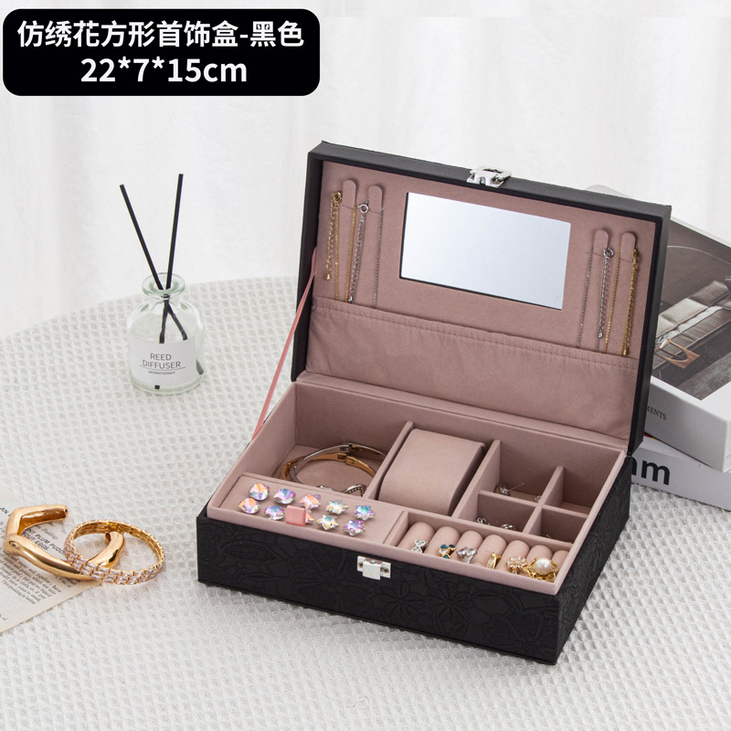 815 모조 자수 스퀘어 블랙