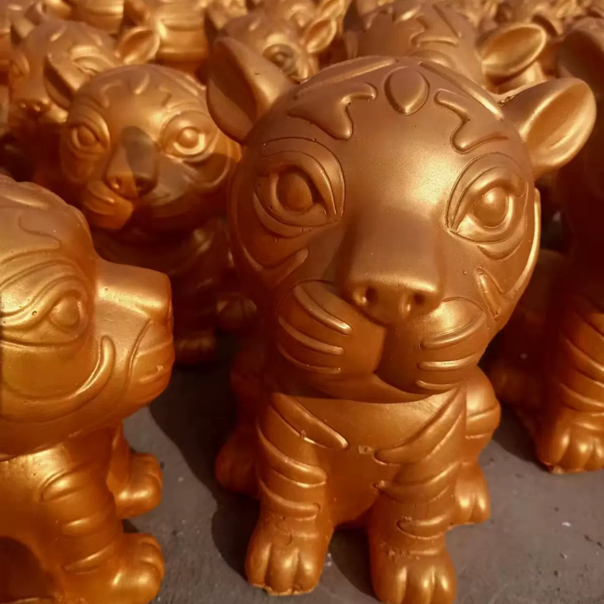 金蛋批发砸金虎开业庆典生肖活动抽奖存钱道具金虎蛋迎新年老虎