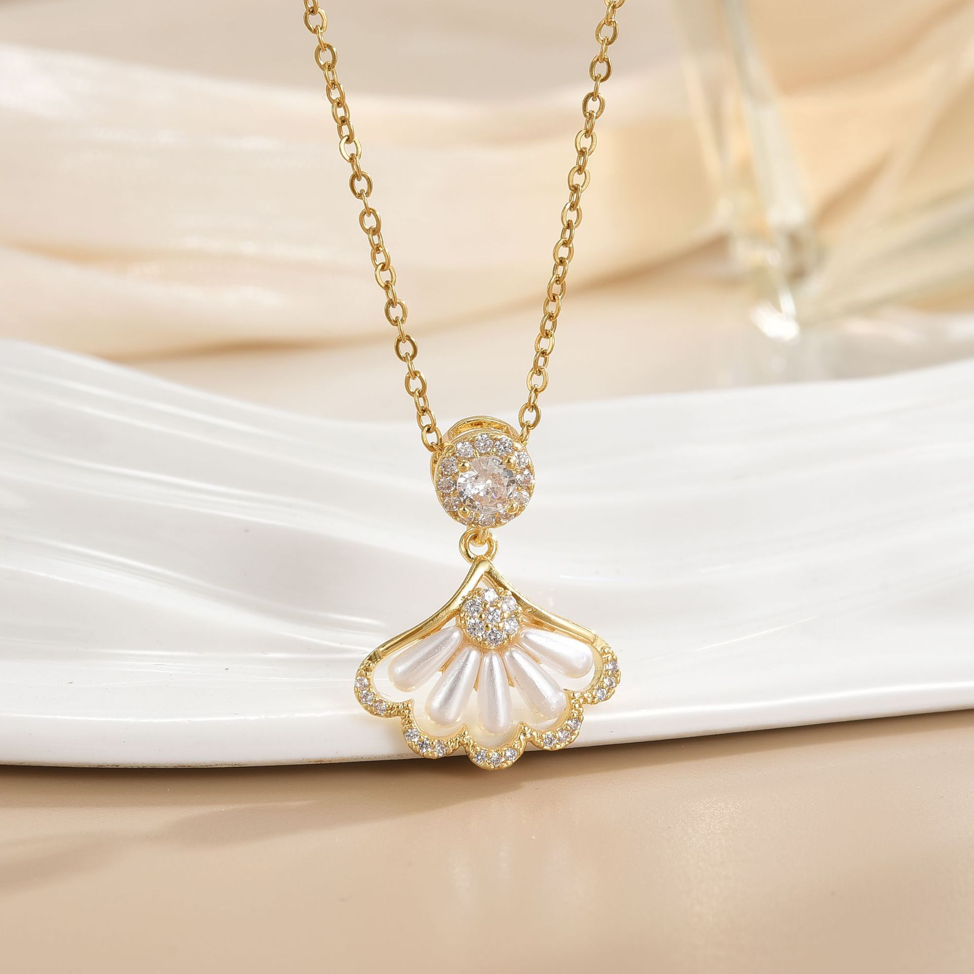 Flower Lady Copper Pendant Necklace Plating Lobster Trigger Clasp Closure display picture 1