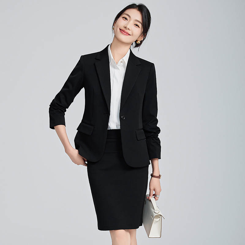 Women's black business suit set, autumn style, sophisticated and luxurious, suitable for interviews, white-collar work, and commuting.