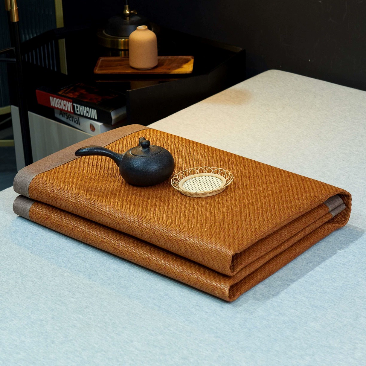 Фабрика оптовые коврики три комплекта 1,8 м кровать складной двойной 0,9 м двухсекционный комплект двухсторонние летние мягкие коврики можно использовать от имени