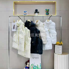 羽绒服马甲冬简约百搭轻盈大版马甲背心品牌折扣女装尾货一手批发