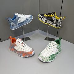トレンディなメンズシューズ夏の新しい中空織メッシュ通気性スポーツカジュアルシューズ厚底カラーマッチングお父さん靴
