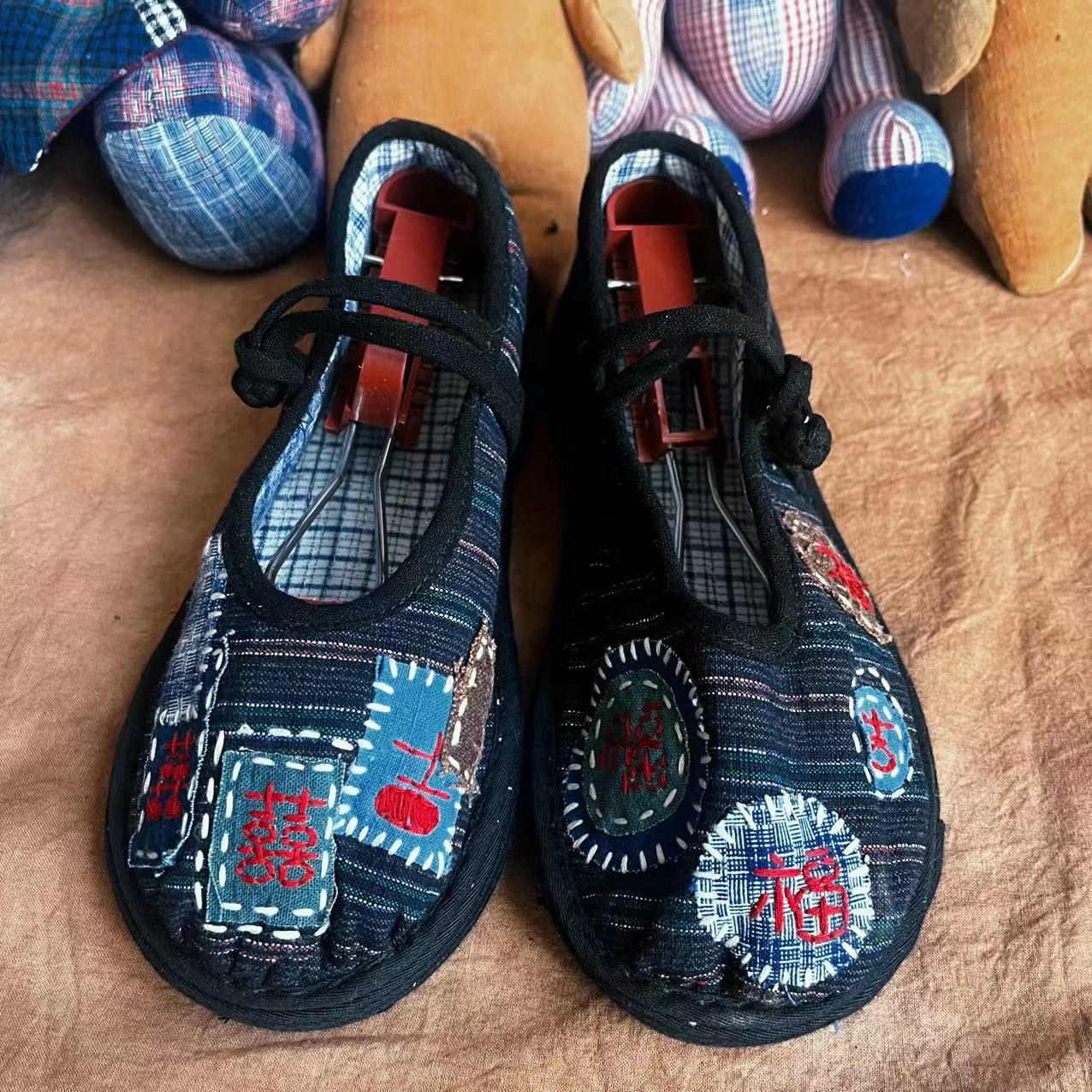 Casual ethnic Beijing cloth slippers for men and women