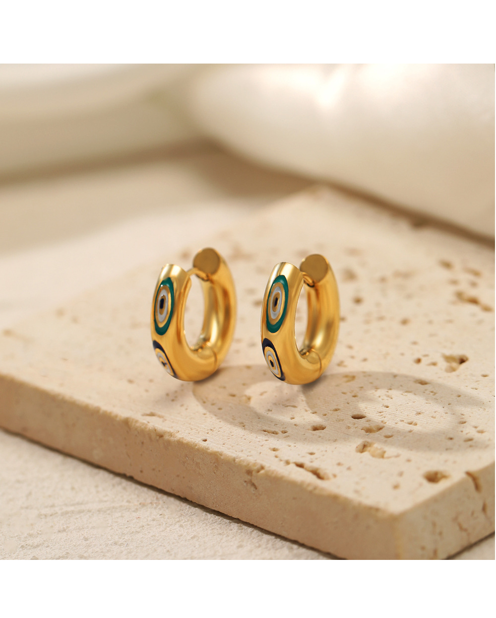 Fashion Devilu0027S Eye Stainless Steel Plating Earrings 1 Pair