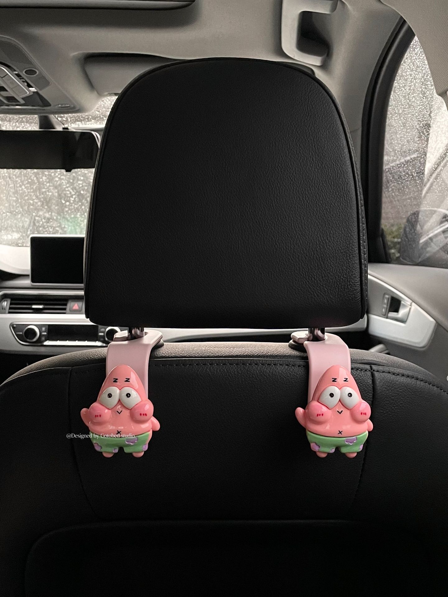 SpongeBob SquarePants Pai Daxing Creative Car Gancho para asiento trasero Decoración de almacenamiento del respaldo de la silla trasera Gancho pequeño Gancho lindo