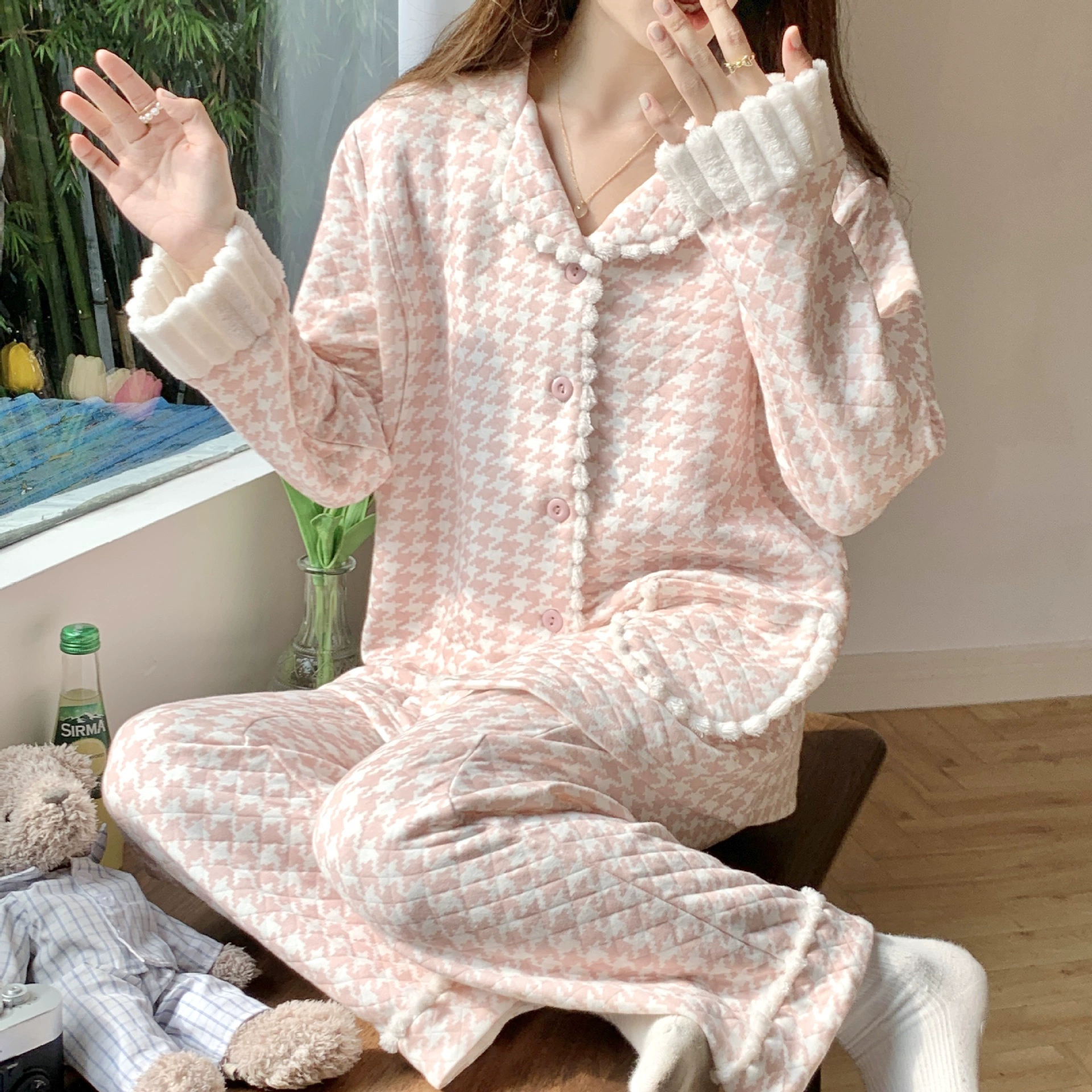 В наличии [2363] Осень-зима Новый кардиган из чистого хлопка воздушный хлопок заключительная одежда костюм гусиная лапка стеганая Пижама для кормления