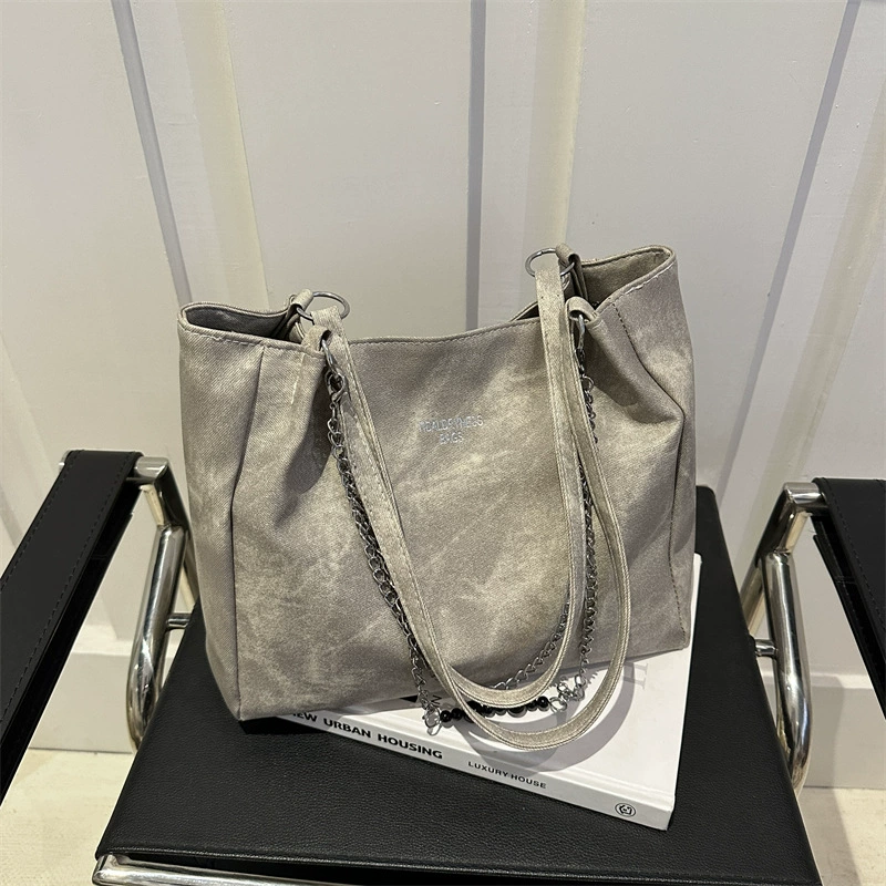 Retro universal capacious one-shoulder bag, for students