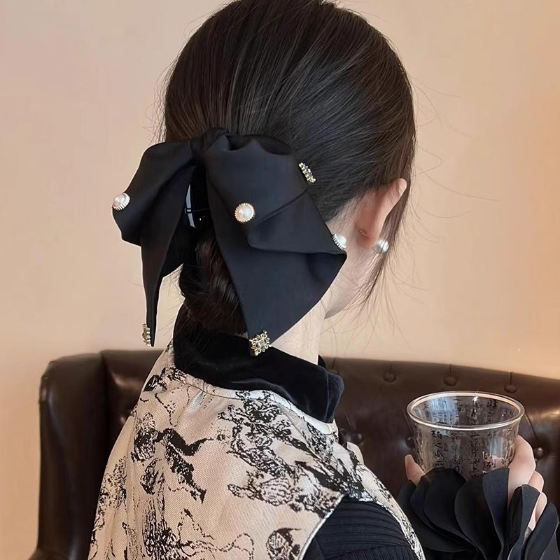 レトロなフレンチサテンリボンクリップ女性用 2025 新しいハイエンド気質ヘアクリップ後頭部クリップ帽子|undefined