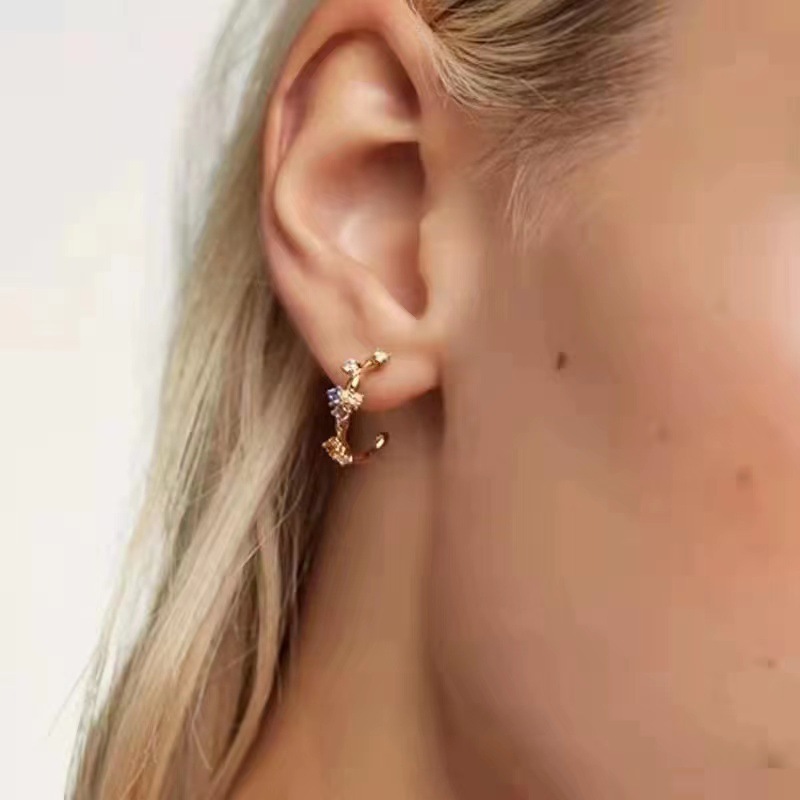 1 Pair Simple Style Geometric Plating Sterling Silver 18k Gold Plated Hoop Earrings Drop Earrings Ear Studs display picture 9