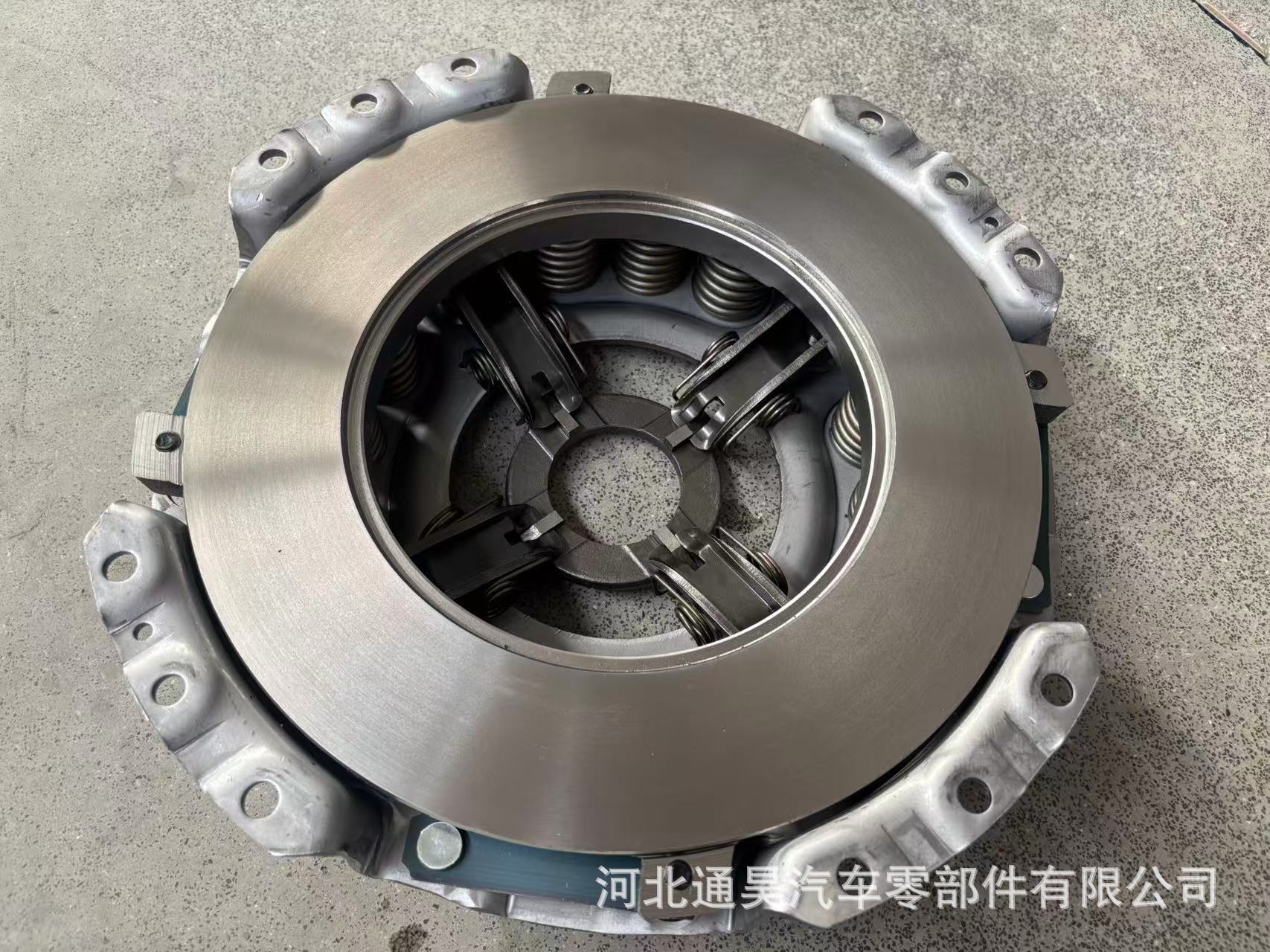 Cross-border foreign trade HNC519 clutch pressure plate suitable for Hino 325mm trucks, custom-made by the source factory