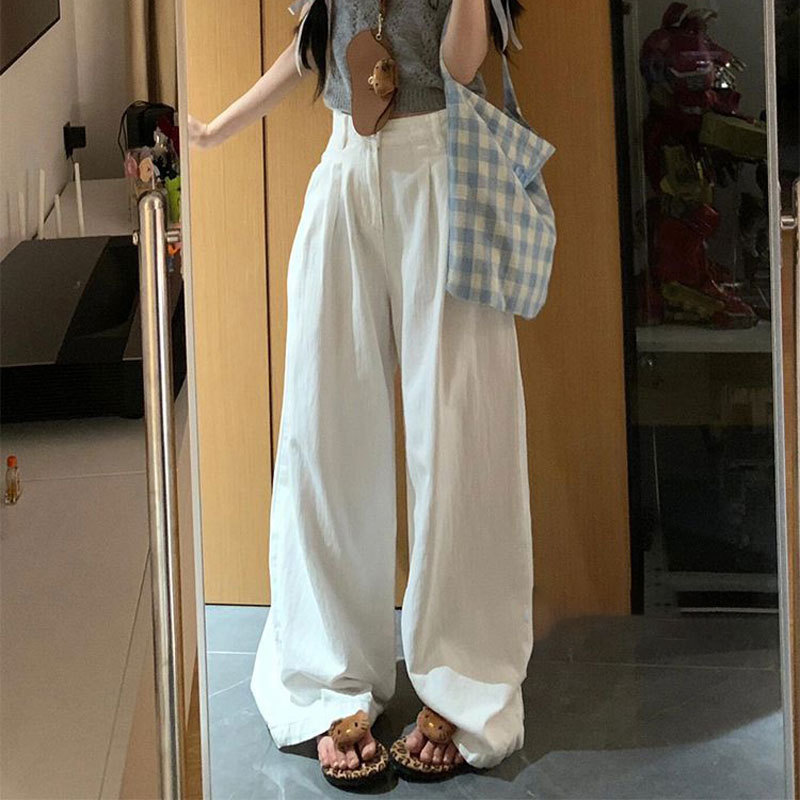 プリーツデザインの黒のワイドレッグデニムパンツ、太った女性用、大きいサイズ、ハイウエスト、ゆったりとした質感のフロアレングスパンツ|undefined