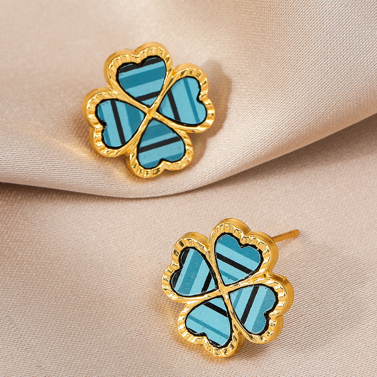 Ear Studs Classification 1 Pair Simple Style Classic Style Heart Shape Plating Metal Gold Plated Ear Studs