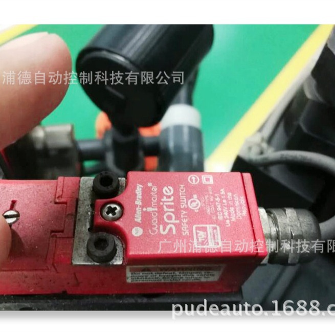 Guarmaster铰链开关440H-S34014原装进口Allen-Bradley