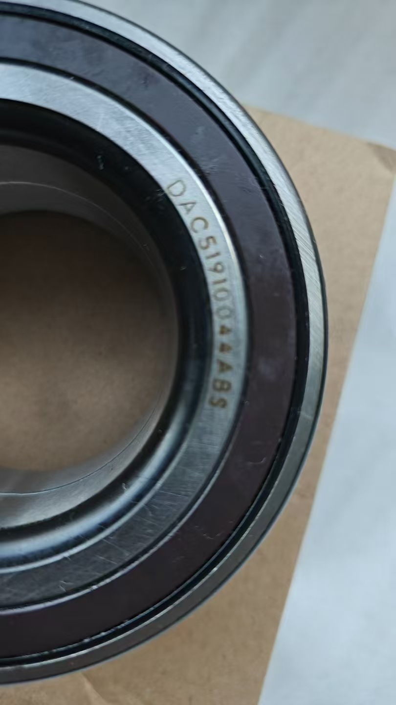 Lr114245 Lr179003 J9C39079 Lr138941 Front and Rear Wheel Bearings for Land Rover and Jaguar